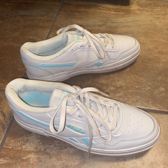 Women’s Reebok Sneakers - Picture 3 of 4